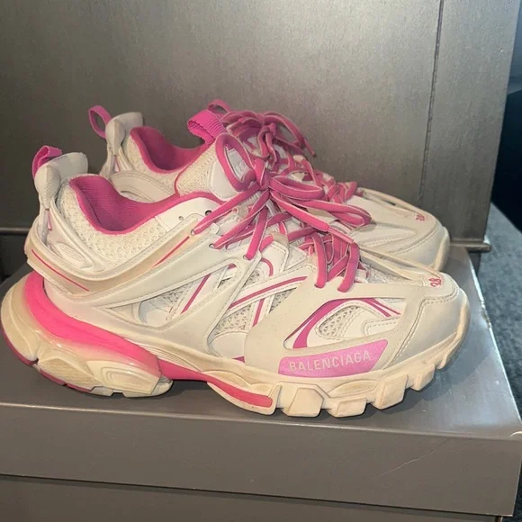Authentic Balenciaga 38 women Pink and White Sneakers